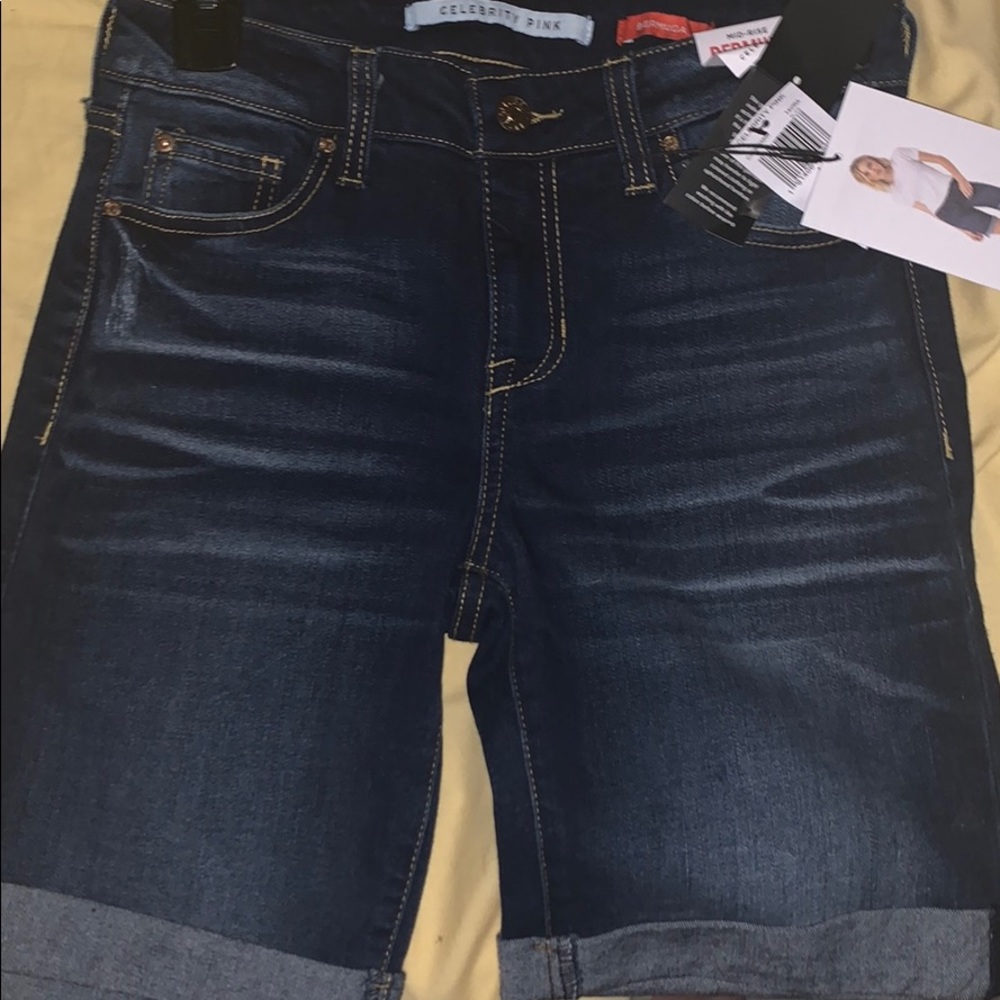 bermuda mid rise shorts
